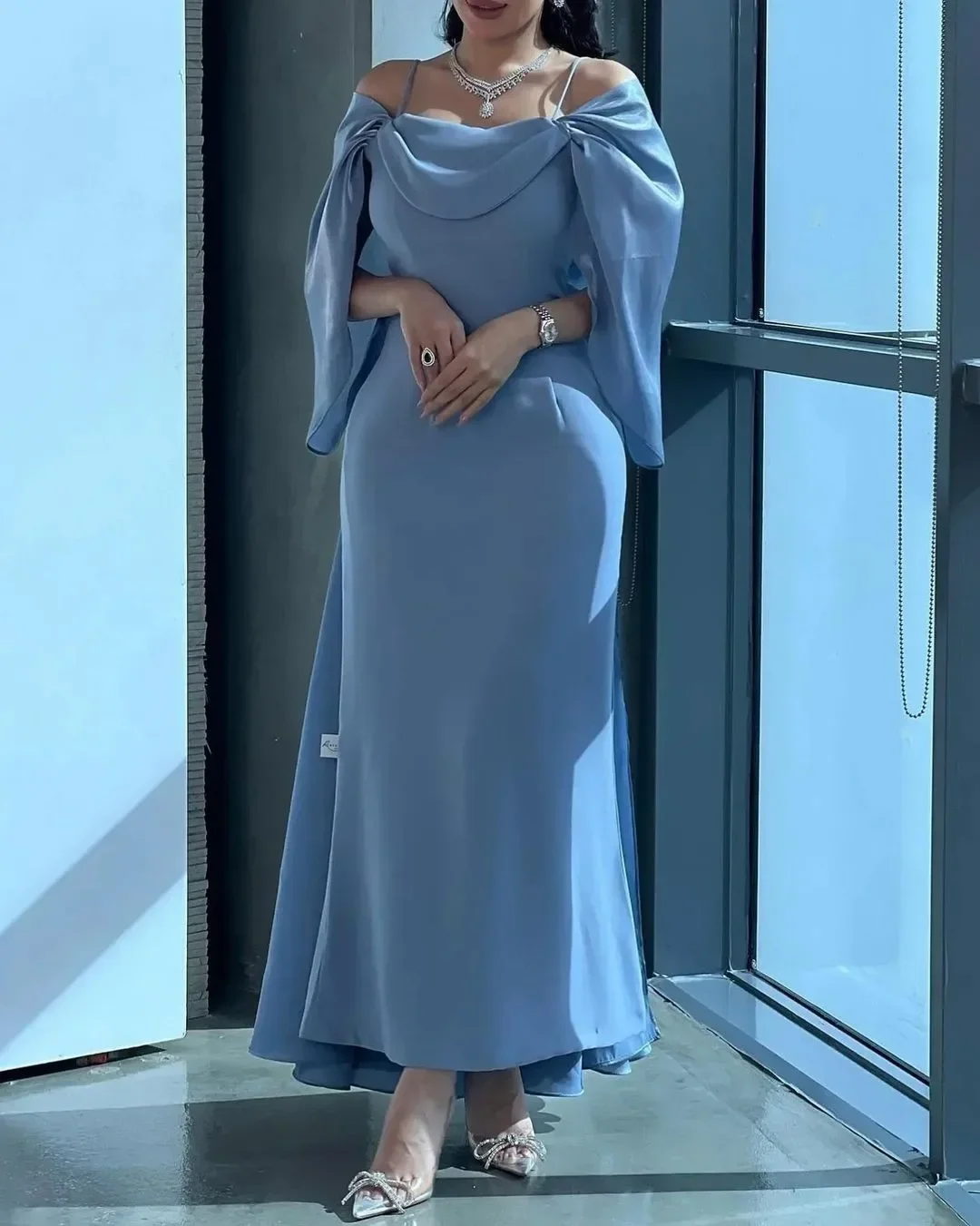 Maßgeschneiderte Dubai-Frauen  – Women Formal Wear Dubai Bewertung und Preis