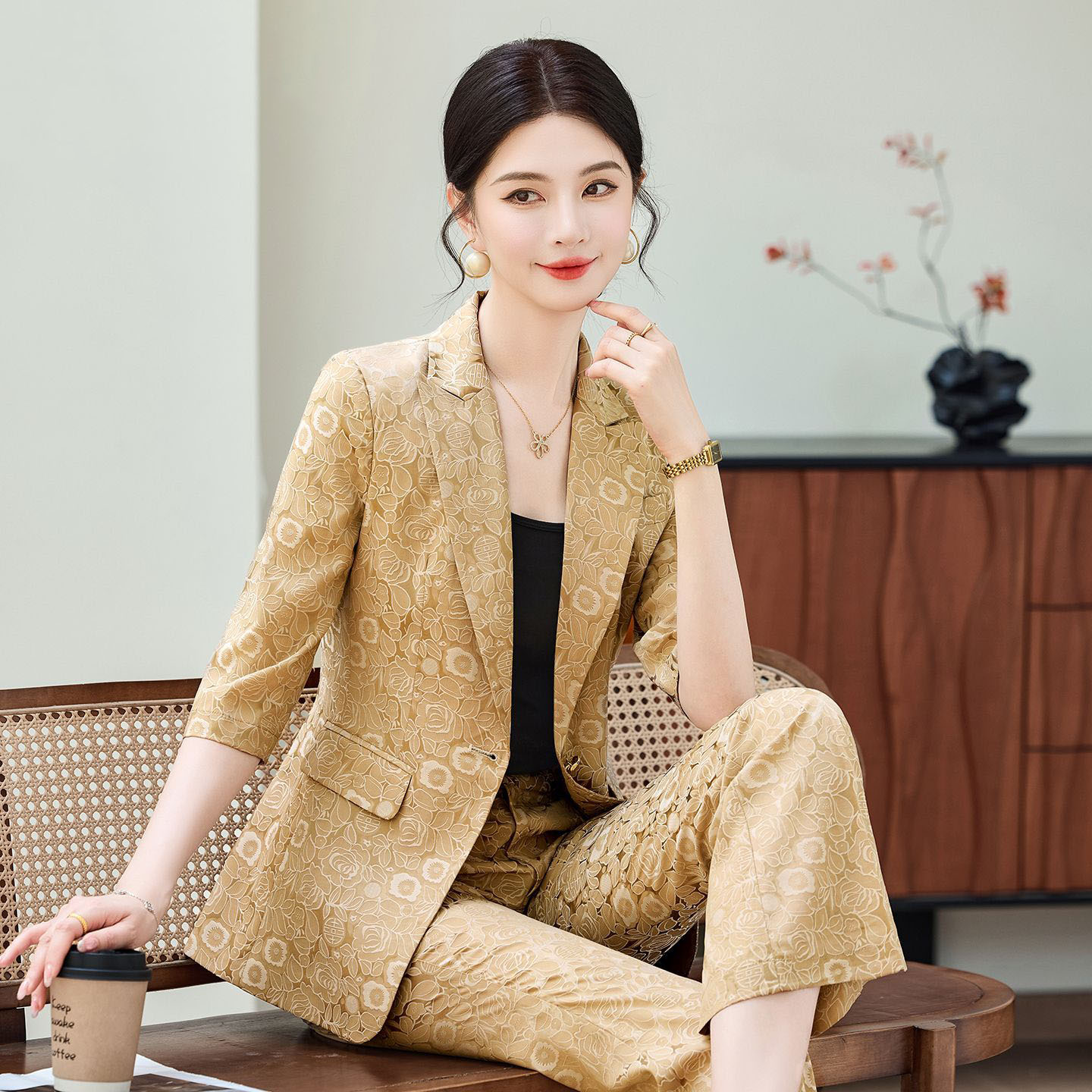 Modischer Aprikosenfarbener Ha – Women Formal Wear With Blazer Bewertung und Preis